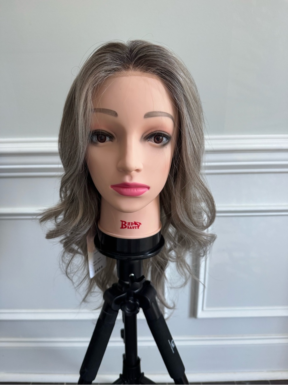 JBEXTENSION MEGAN GREY WIG, WITH TAGS, FIBER X - Picture 3 of 6